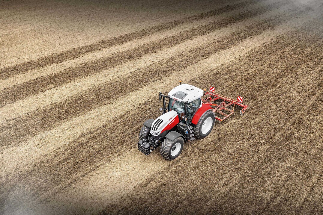Die Impuls CVT Traktoren von Steyr haben neue Leistungsmerkmale bekommen.