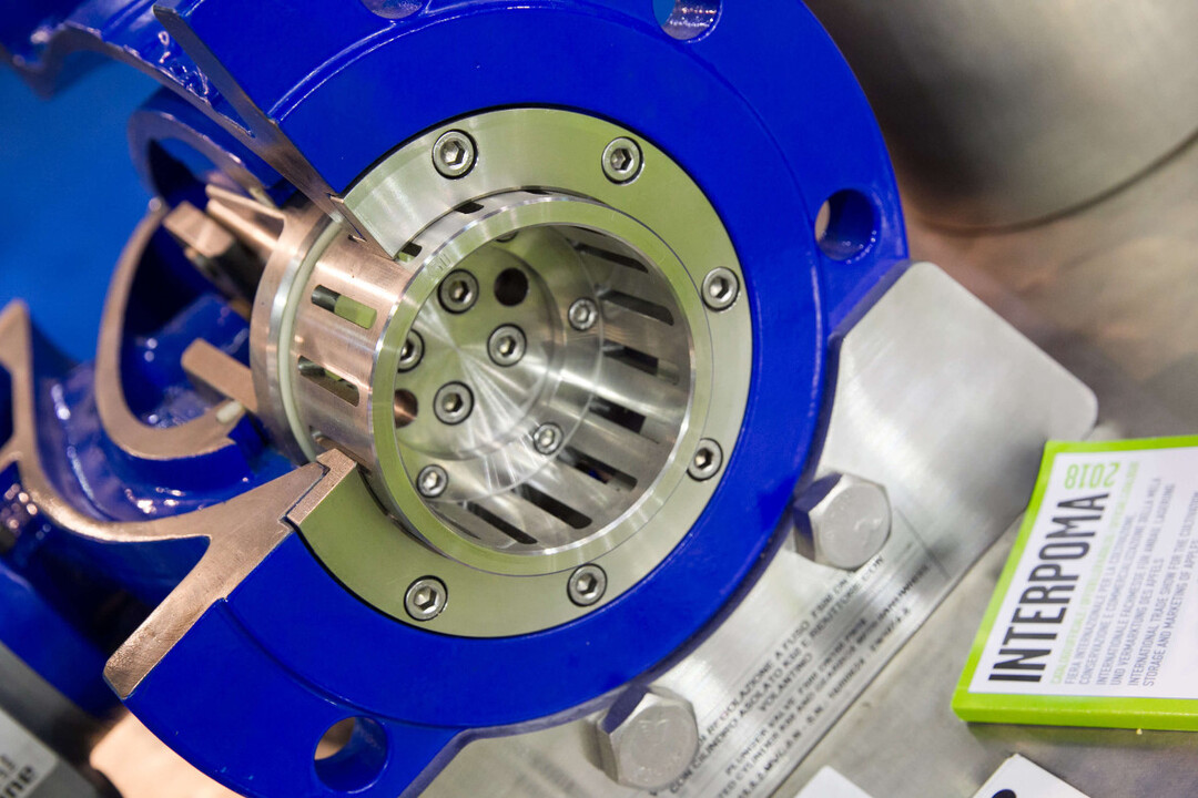 Zum ersten Mal verleiht dabei die veranstaltende Messe Bozen in Zusammenarbeit mit der Fakult�t f�r Naturwissenschaften und Technik der Freien Universit�t Bozen sowie der italienischen Obst- und Gartenbauwissenschaftlichen Gesellschaft den Interpoma Technology Award. 