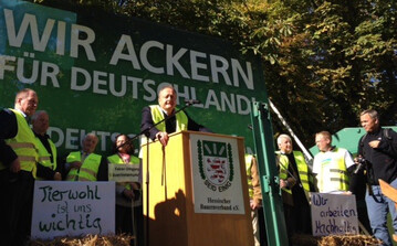 DBV-Prsident Joachim Rukwied auf der Kundgebung in Fulda anlsslich der Agrarministerkonferenz (AMK) 