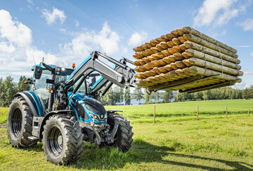  Mehrzwecktraktor: Die G-Serie ist auch der perfekte Traktor fr Frontladerarbeiten.