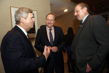 Im Gesprch (v.l.n.r.): Minister Tom Vilsack, DBV-Prsident Joachim Rukwied und der Prsident des Bundesinstituts fr Risikobewertung, Professor Andreas Hensel.