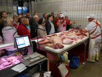 Bei der Schauzerlegung, organisiert und durchgeführt von der Metzgerei Blum.