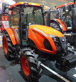 Mit den Baureihen Ulitix und Hortus rundet Zetor sein Angebot nach unten bis 40 PS ab. Die Modelle entspringen der Kooperation mit dem koreanischen Traktorenhersteller TYK.